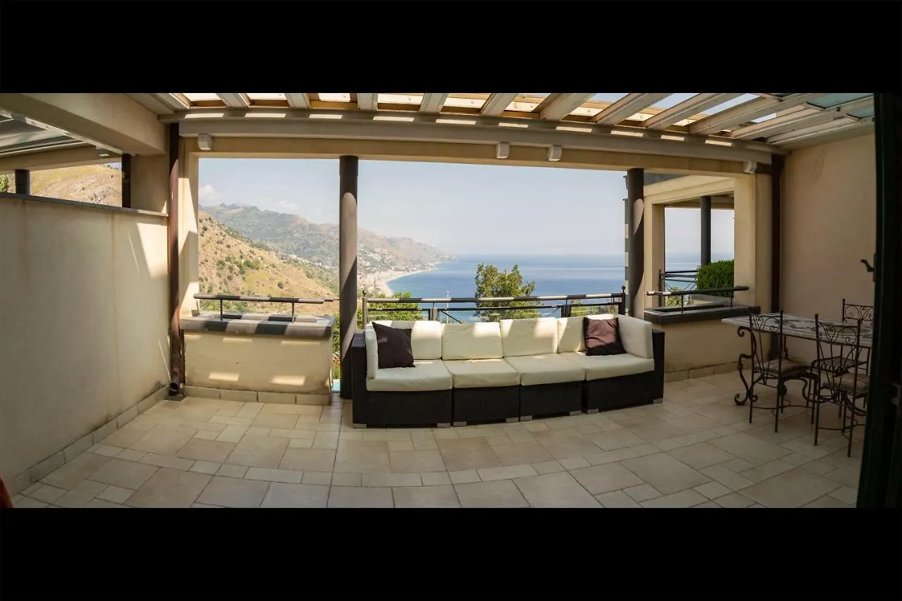 Ninfa Apartment - Taormina Holidays Vakantiehuis